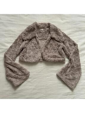 Axes Femme Faux fur cropped bolero layering Jacket Size medium